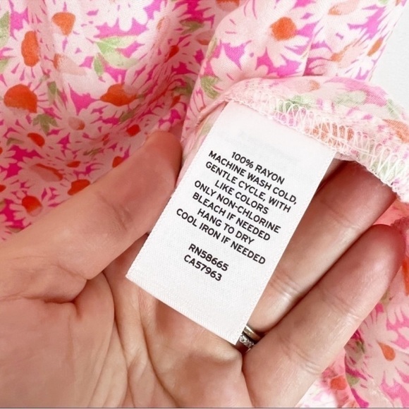 Abound Floral V-neck Halter Neck Skater Mini Dress Size 1X NEW Pink/White - Picture 10 of 10